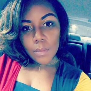 Meet your Posher, Latoya